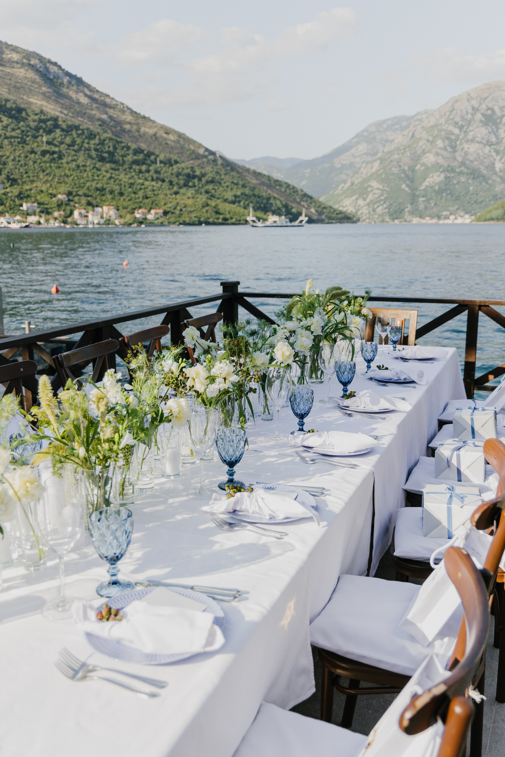 Conte Hotel Wedding Decor - Romantic Table Setting