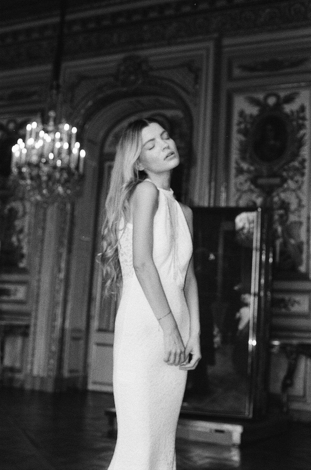 timeless black and white elopement photoshoot in French chateau by Paris-based photographer Anya Parsley