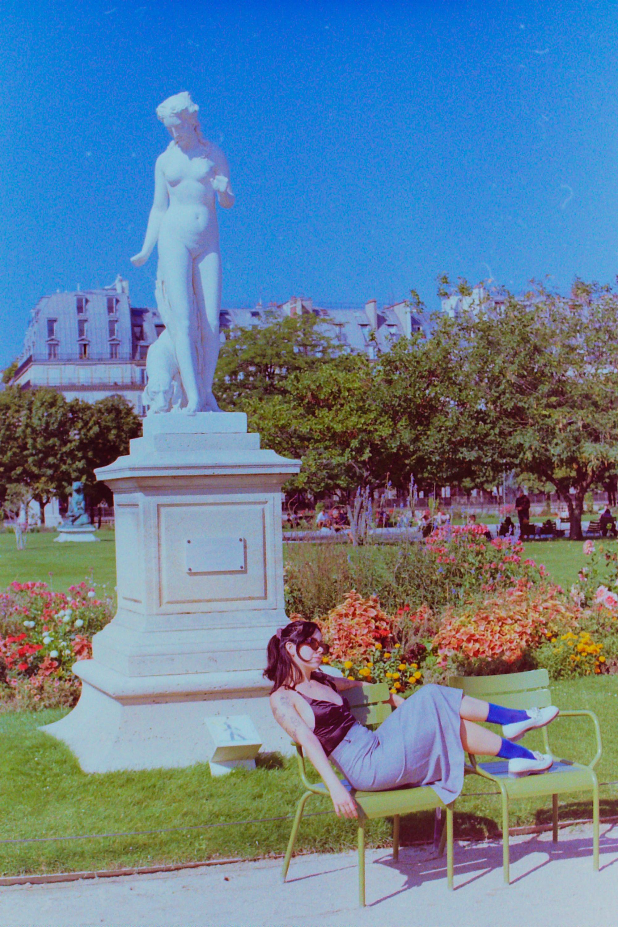 summer photo session in Paris on film