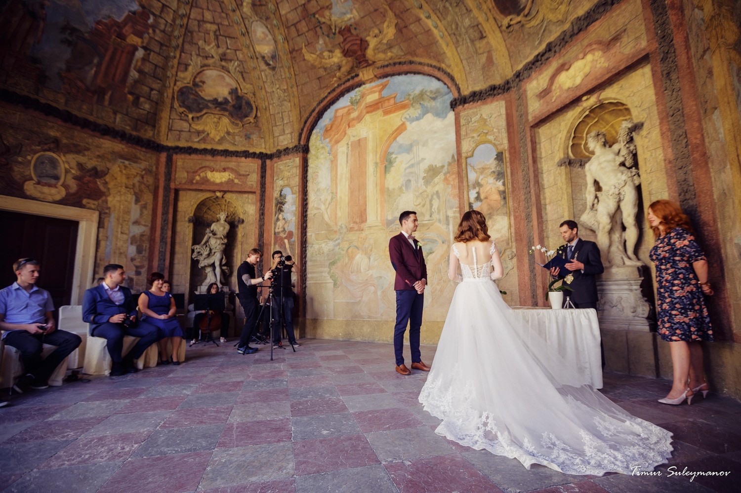 Wedding in the Vrtbovska Garden