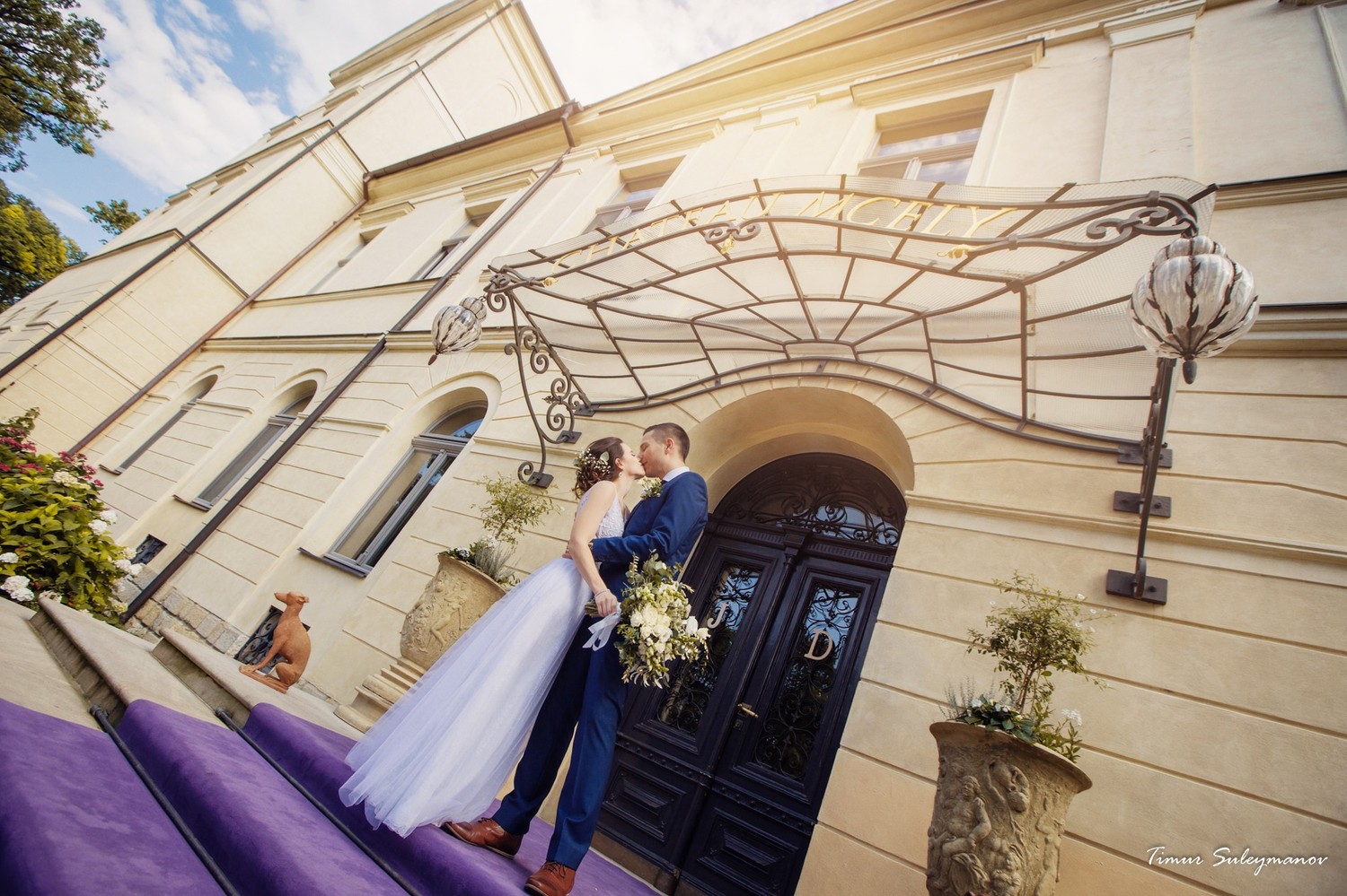 Wedding in the Chateau Mcely