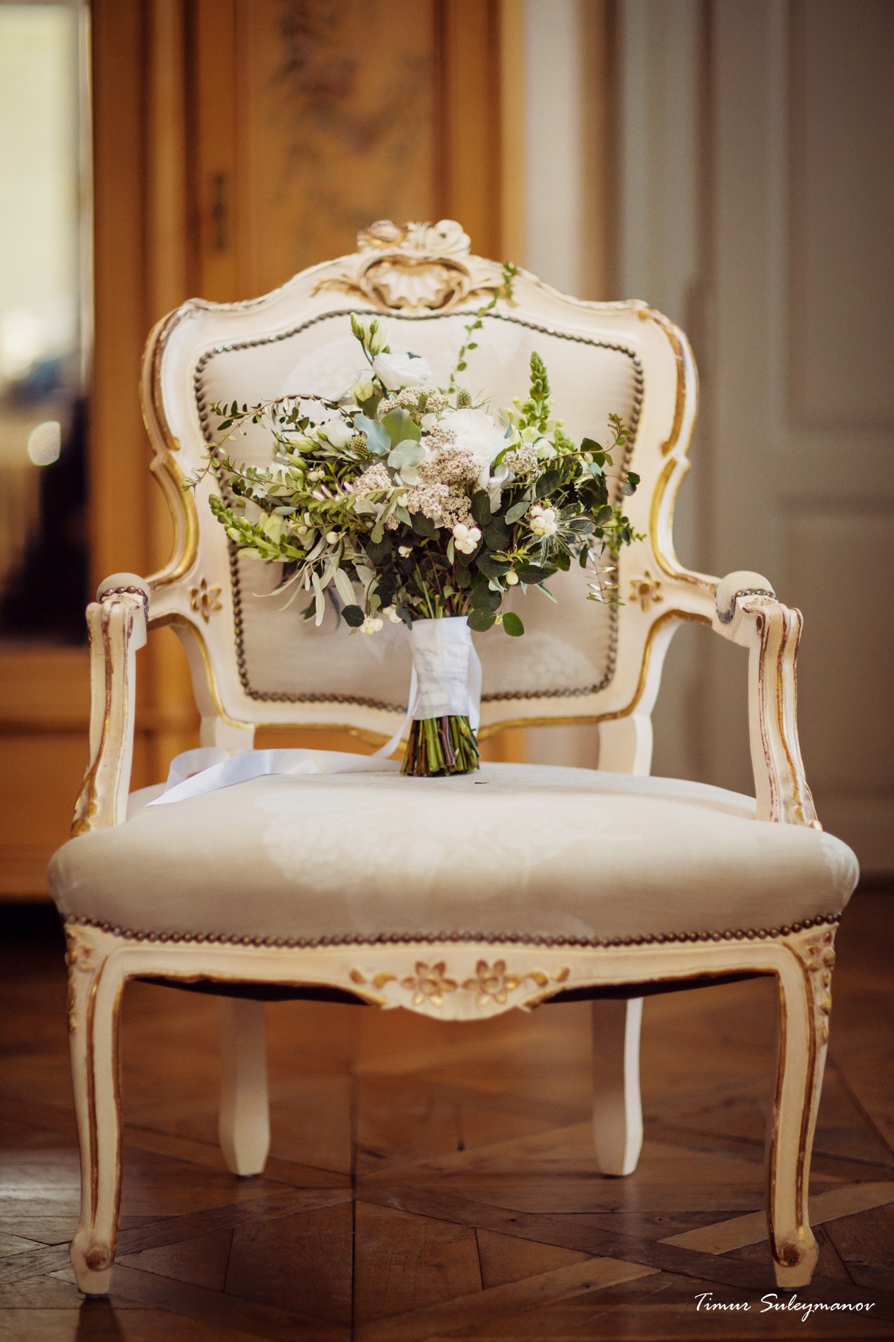Wedding in the Chateau Mcely