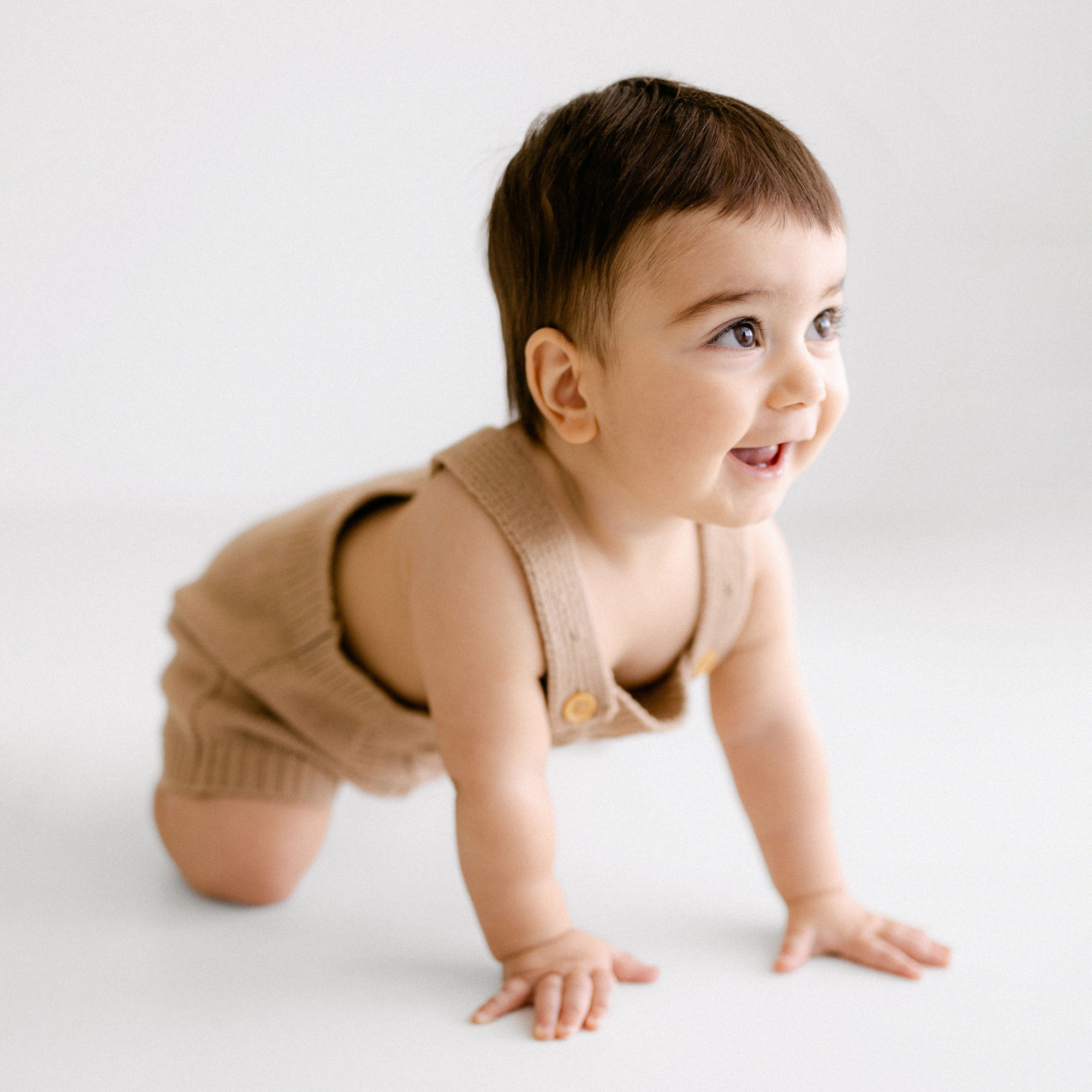 Baby crawling photo in Denver