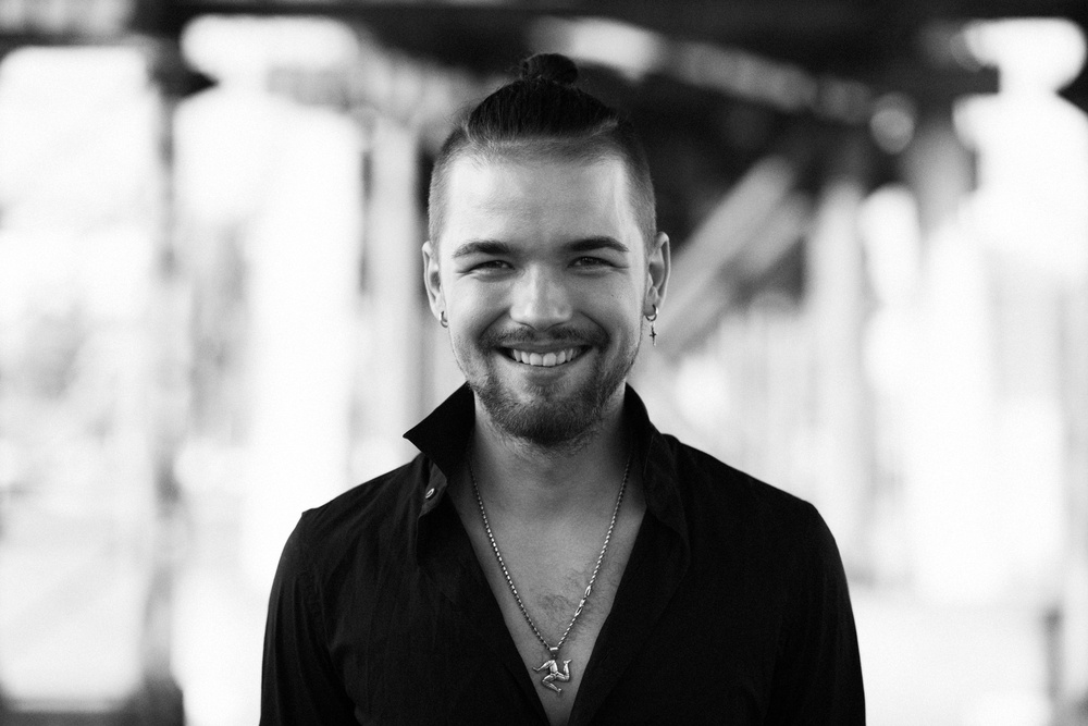 PORTRAIT - John Alexeev