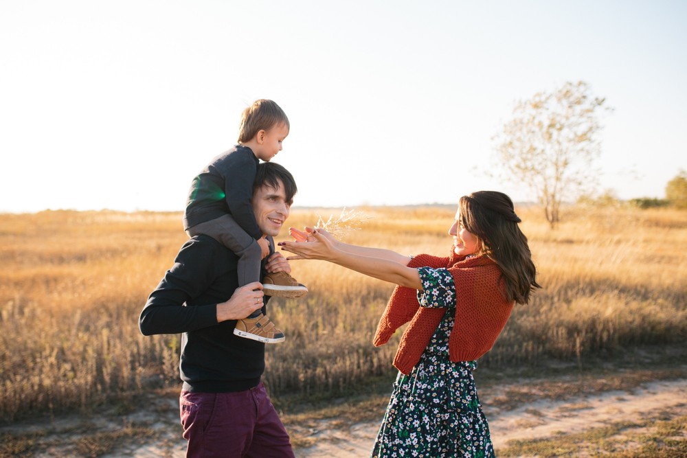 FAMILY - Autumn and happyness