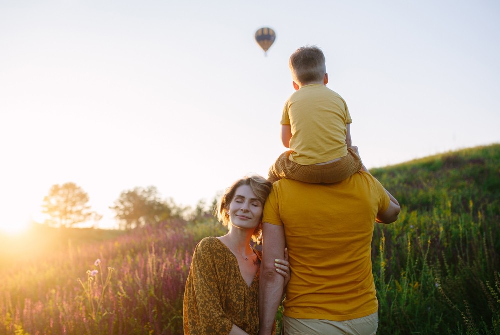 FAMILY - Hot Air Baloon