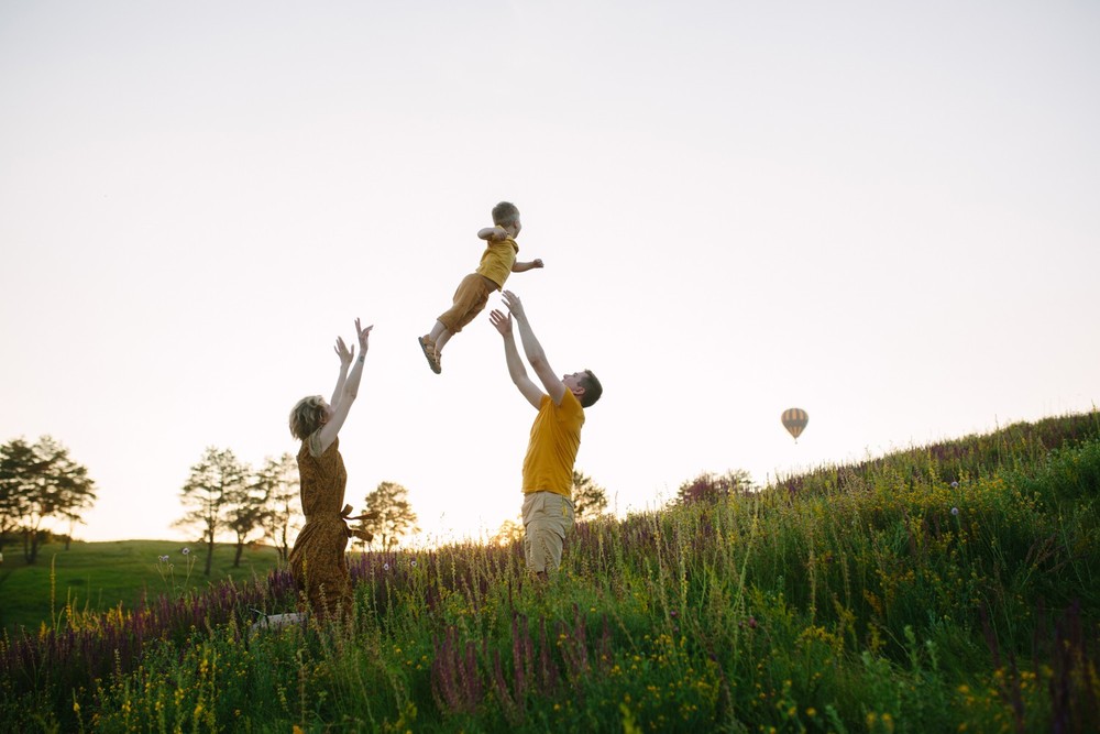 FAMILY - Hot Air Baloon