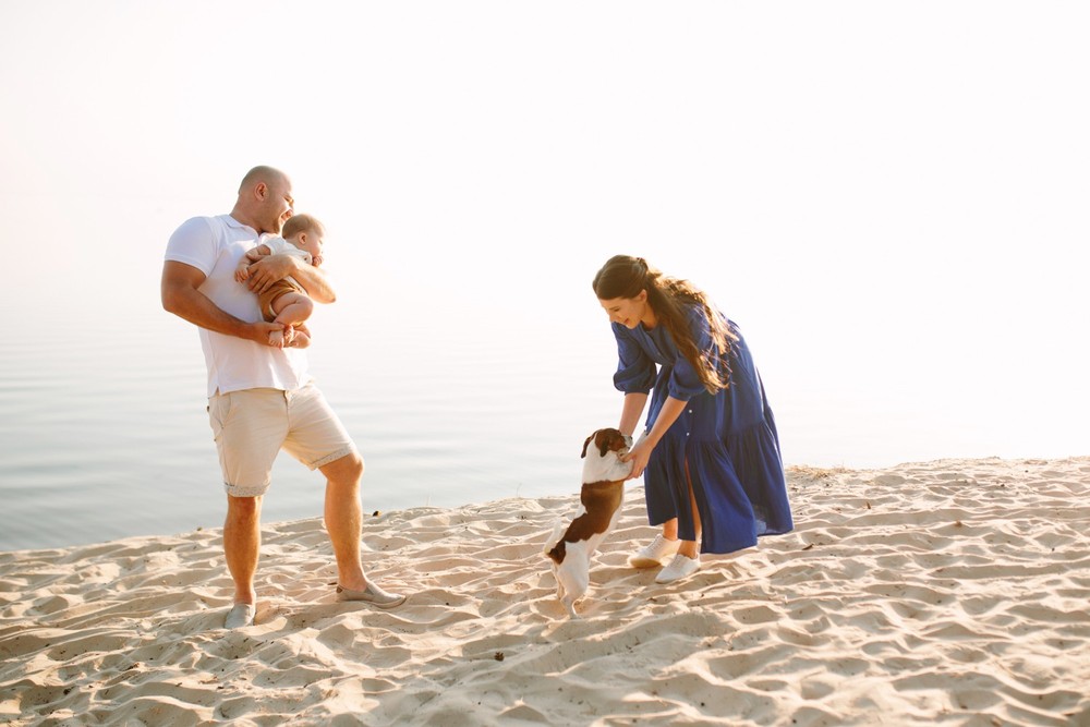 FAMILY - Sunset at the beach