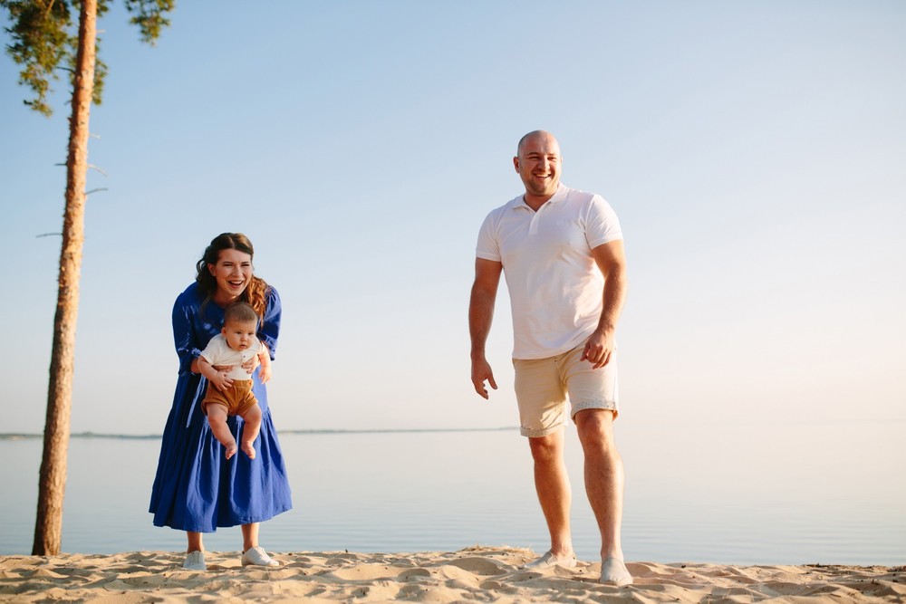 FAMILY - Sunset at the beach