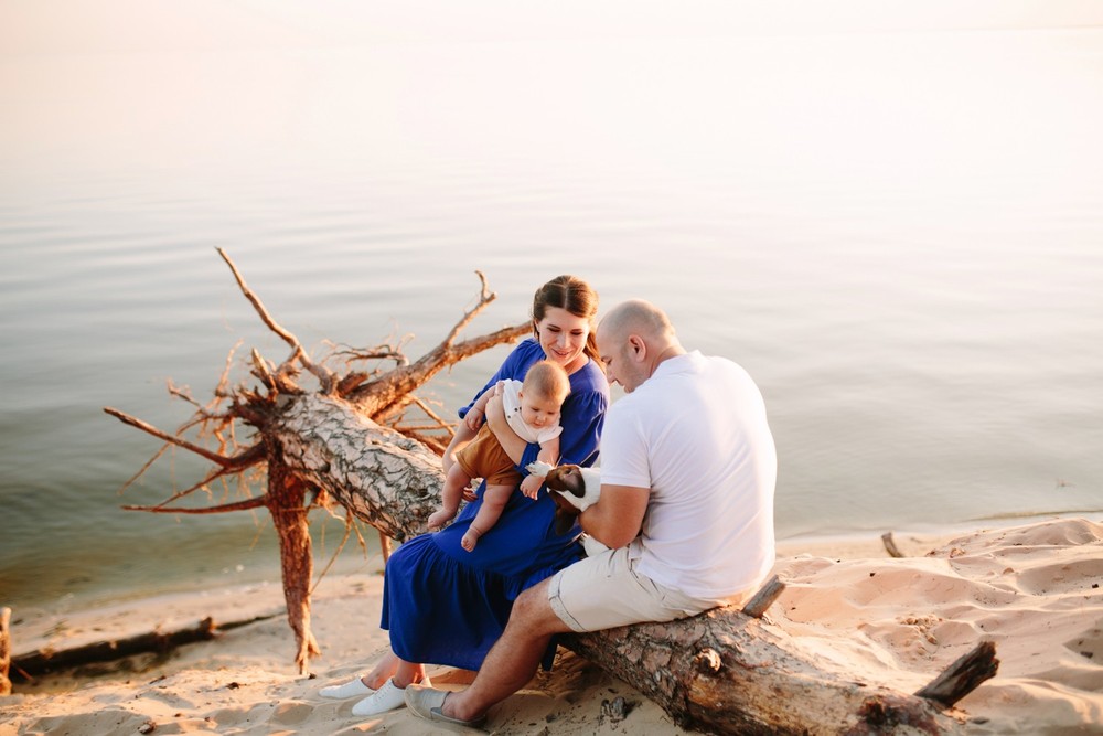 FAMILY - Sunset at the beach