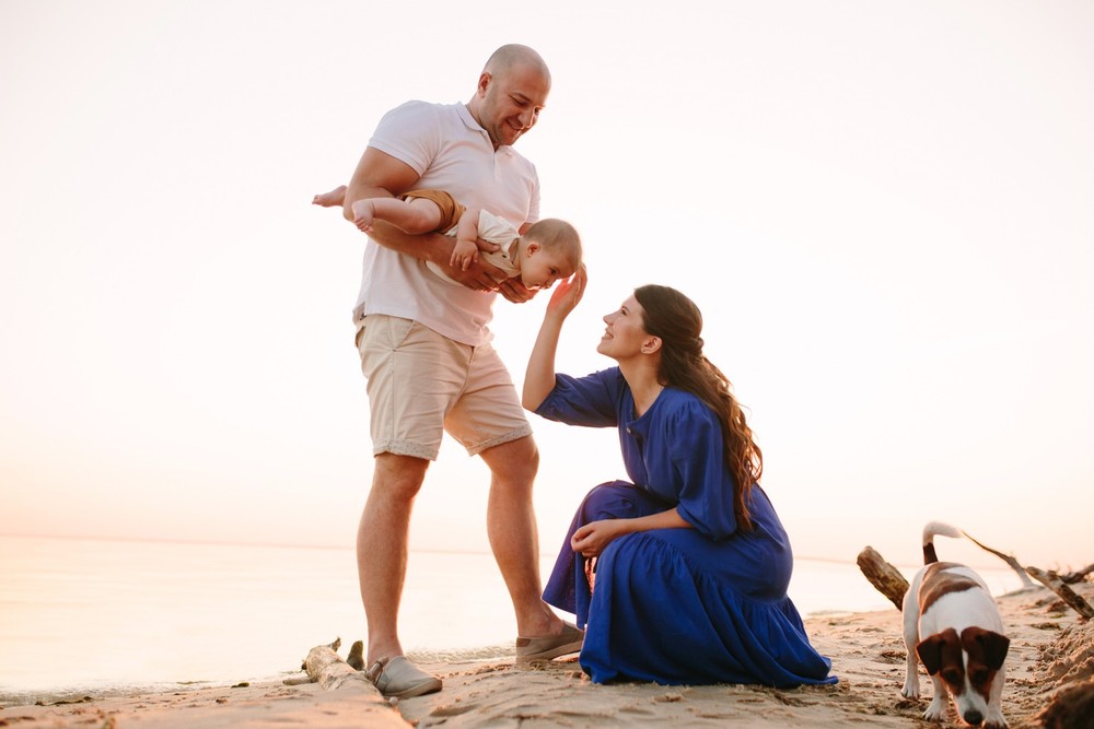 FAMILY - Sunset at the beach