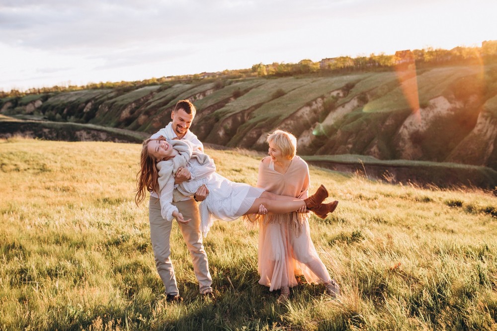 FAMILY - Spring meadows