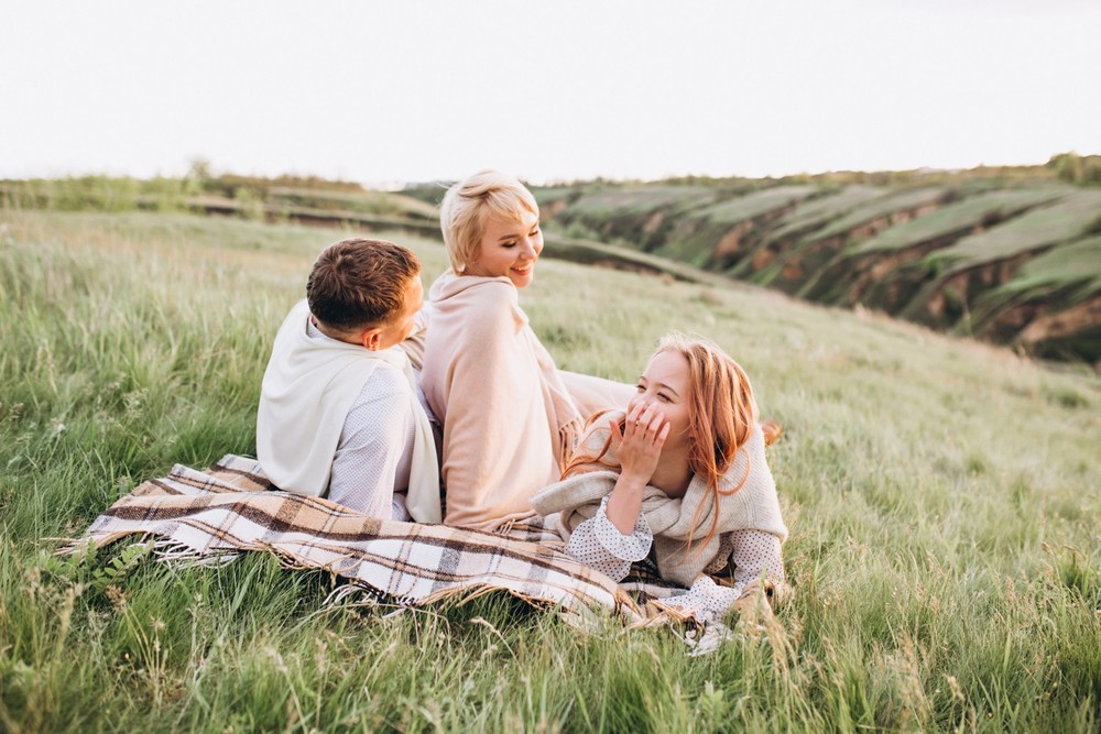 FAMILY - Spring meadows