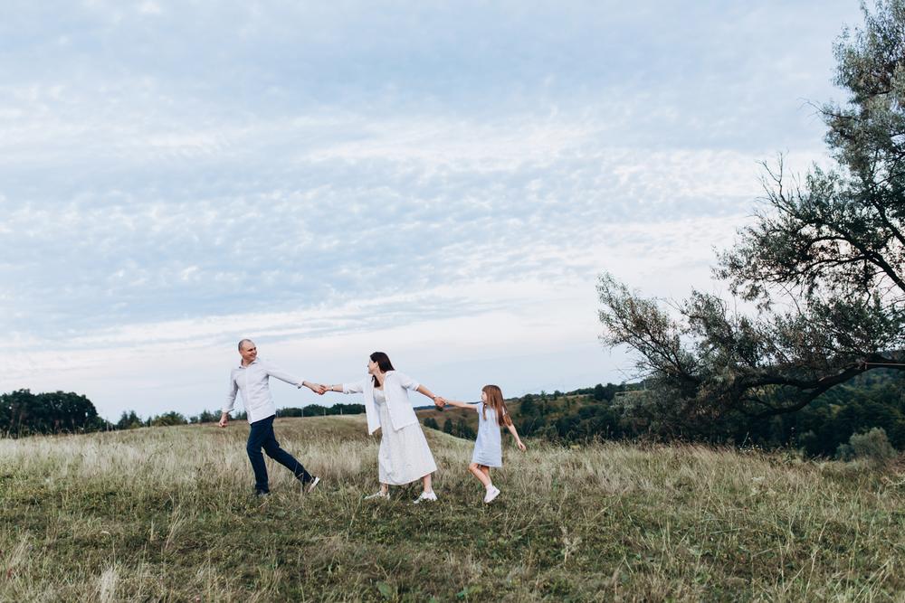 FAMILY - Taras, Anastasiya & Vlada