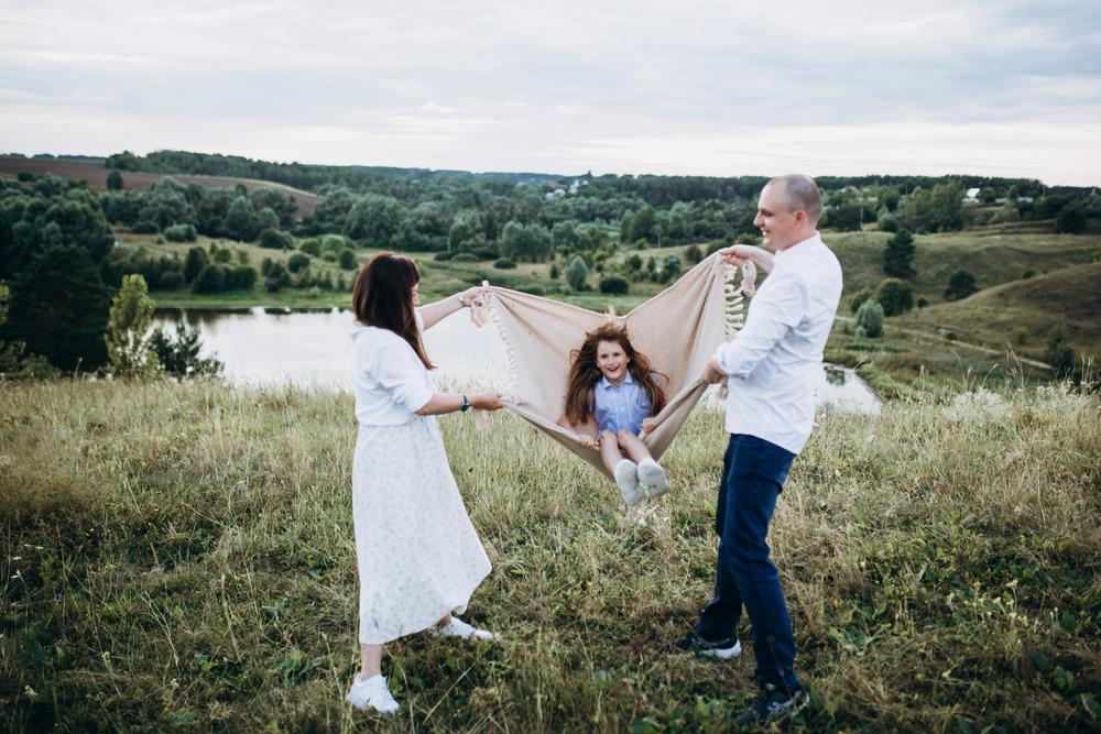 FAMILY - Taras, Anastasiya & Vlada