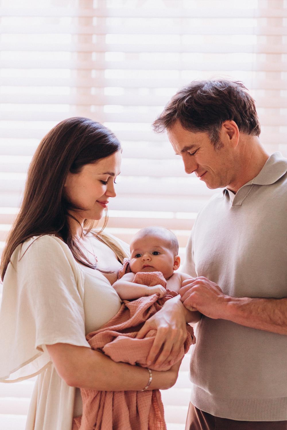 FAMILY - Dan, Polina & Isabel