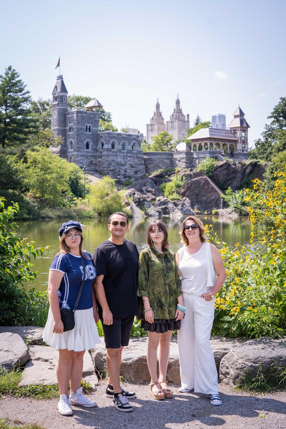 Client Galleries - Family time in NY