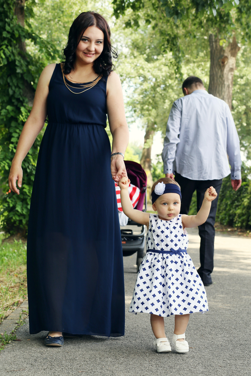 KIDS & FAMILIES