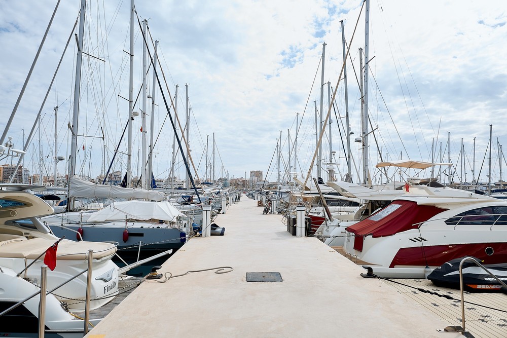 La yate 