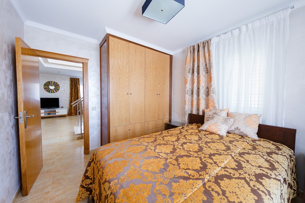 House, Valencia