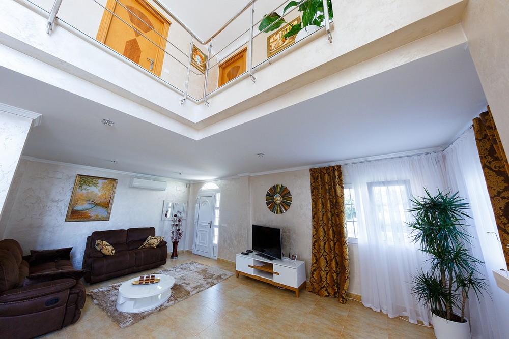 House, Valencia