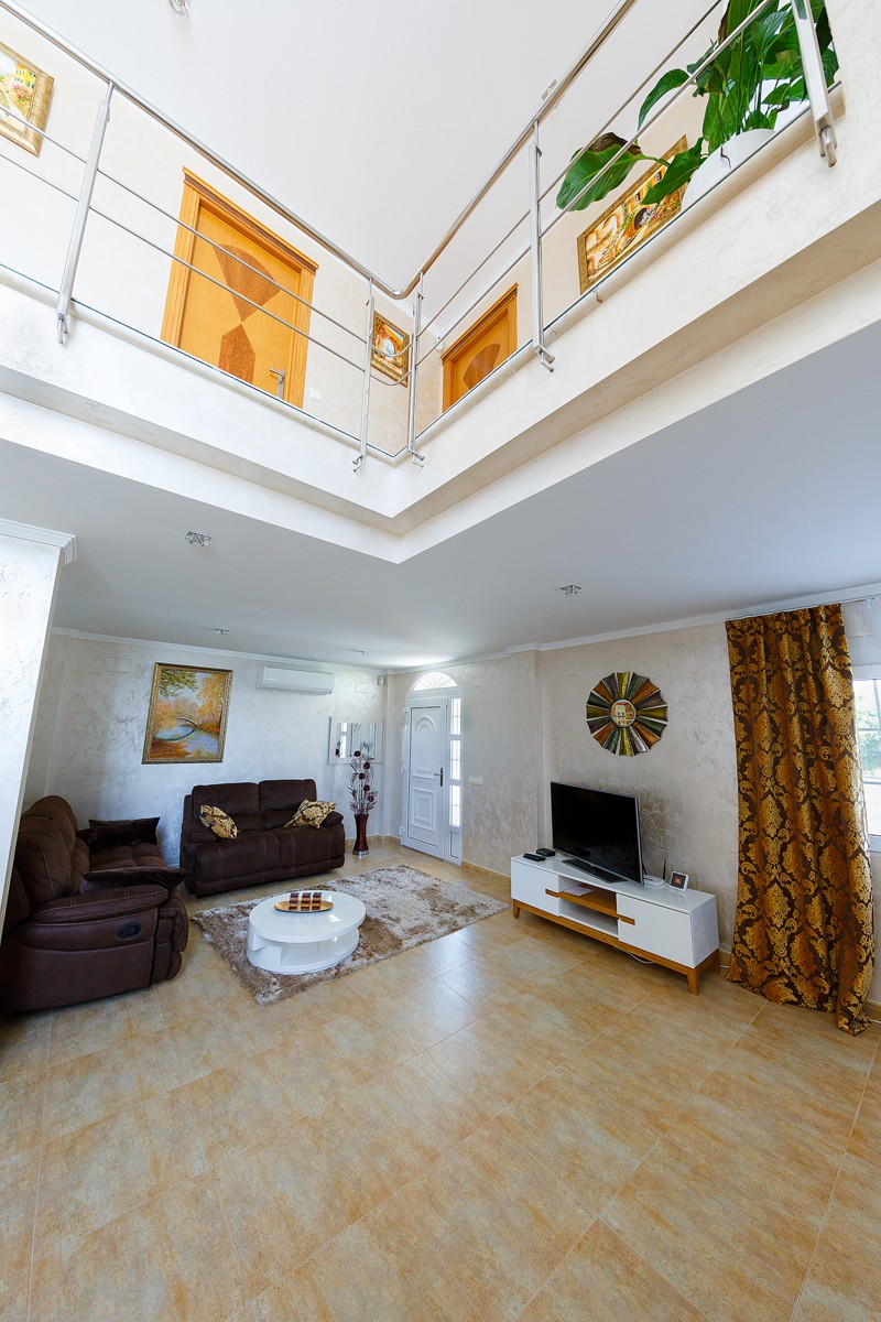 House, Valencia
