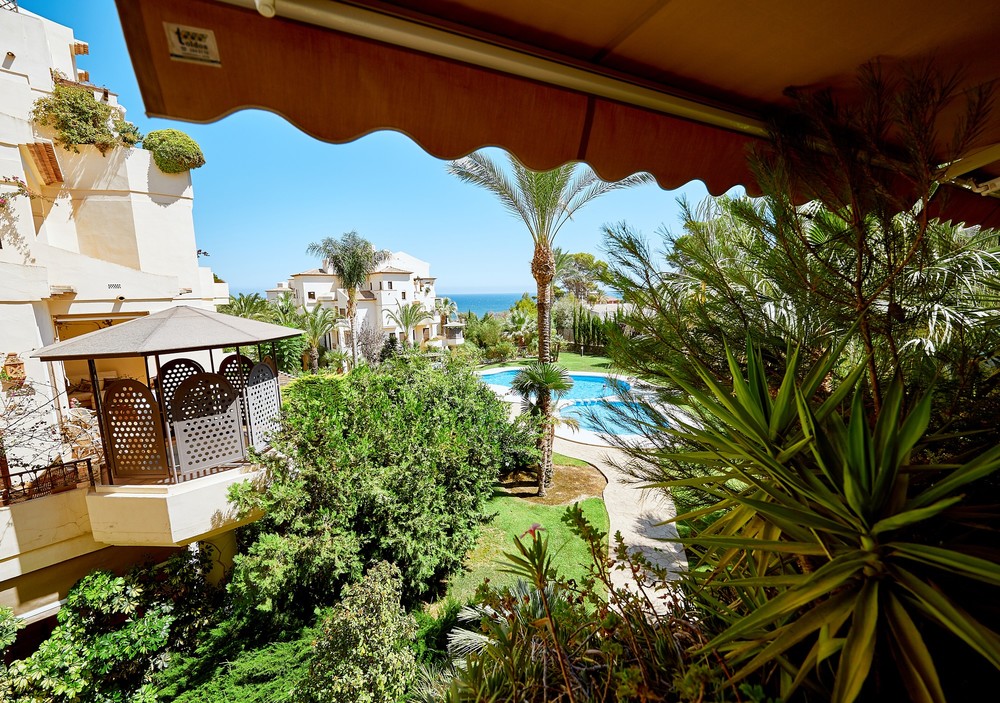 Flat, Altea