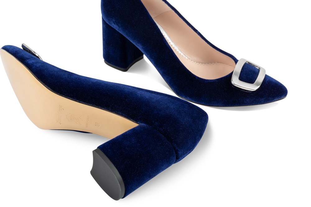 Zapatos Xsenigreye (fondo blanco)