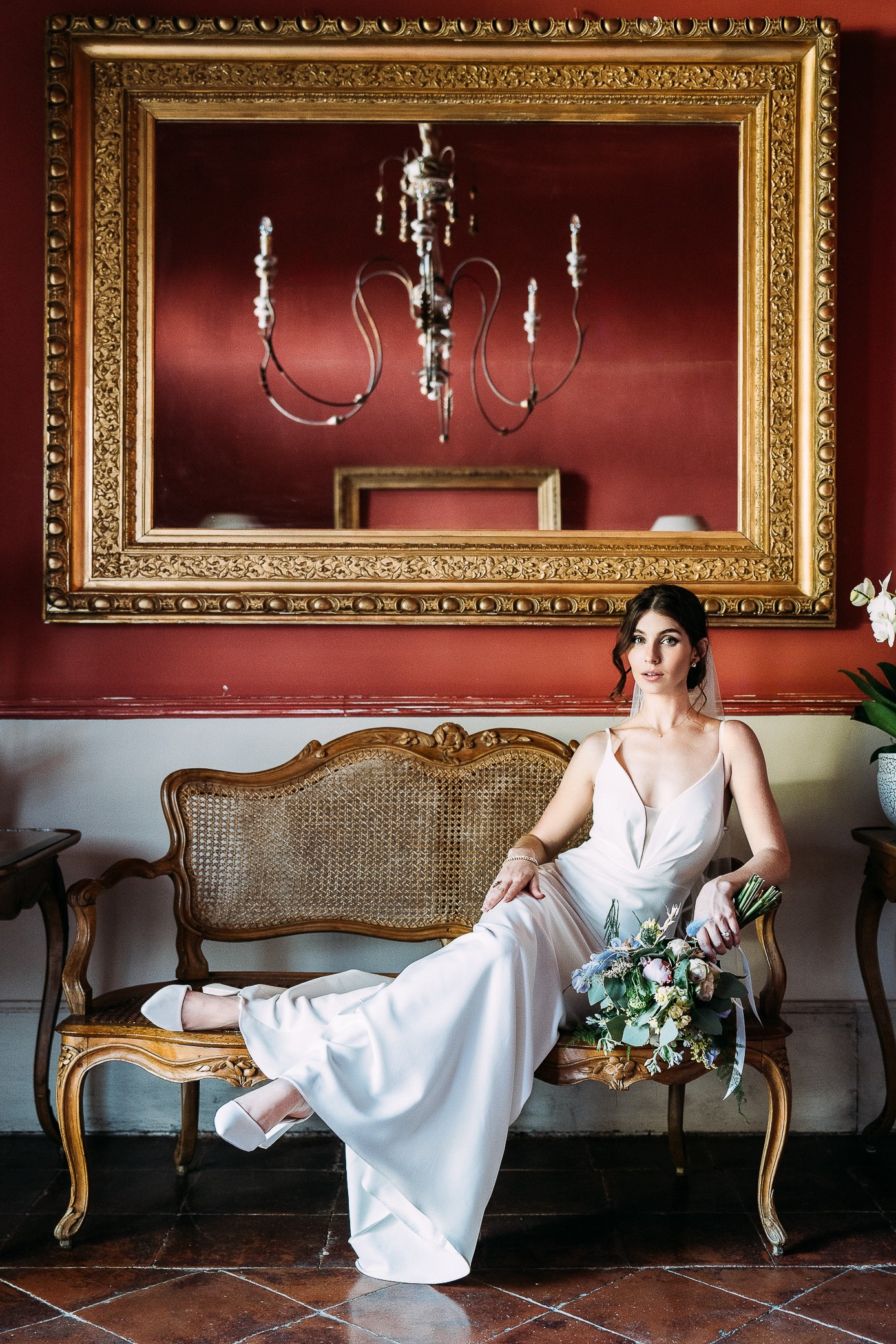 brides wedding portrait in Domaine le Castelet