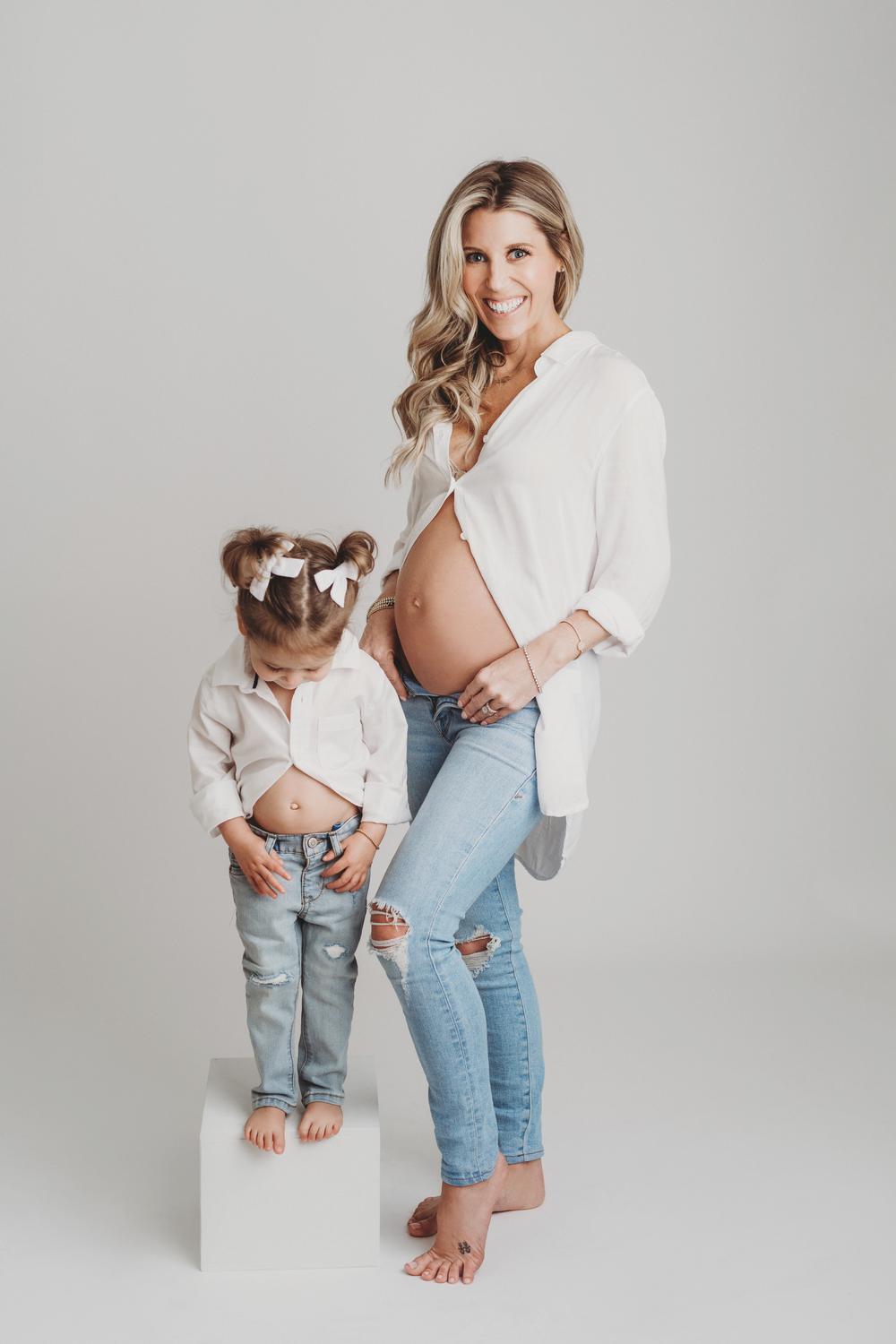 maternity photo session Orange County, maternity photo shoot OC, maternity photographer Irvine