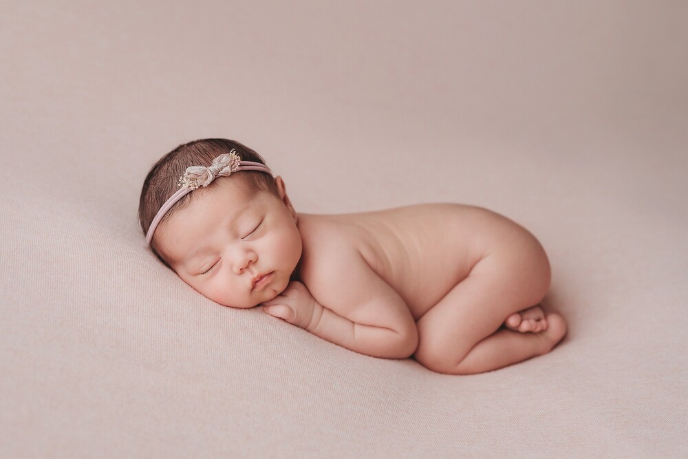 #newbornsessionOrangeCounty #newbornphotoshootOC  #ocnewbornphotographer #s