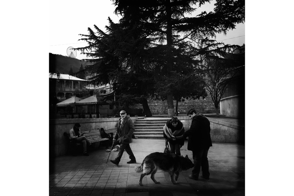 MOBILE PHOTO