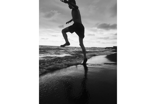 MOBILE PHOTO