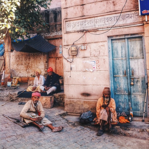 MOBILE PHOTO