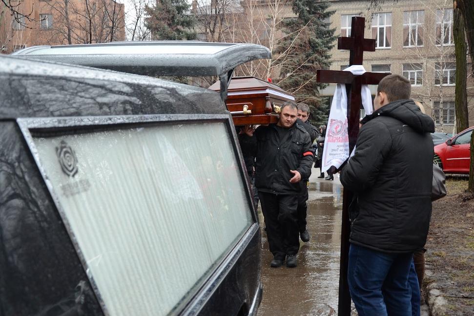 Правила связывания рук и ног покойнику | Ритуальное бюро Эдем