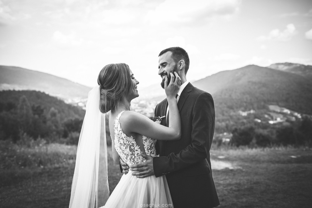 весільна фотосесія Яремче, Буковель фото та відеозйомка фотограф