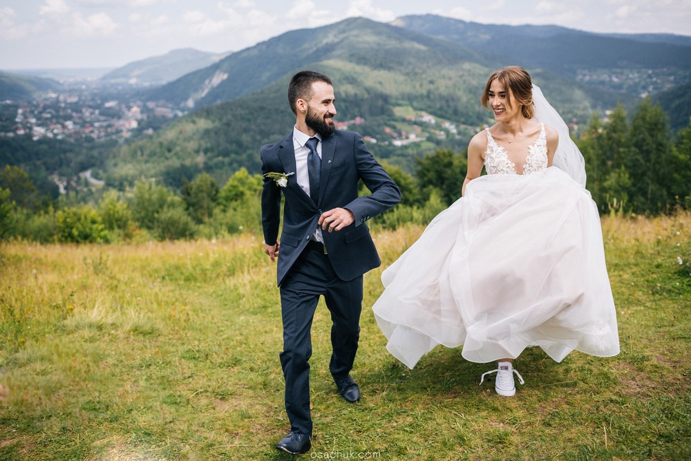 весільна фотосесія Яремче, Буковель Карпати фото та відеозйомка фотограф Осачук