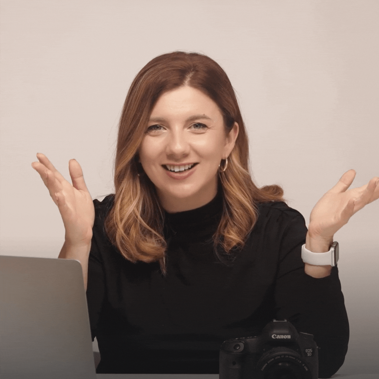Elena Andronache, fotografă comercială și mentor în cursul de fotografie comercială Academia Vizuală