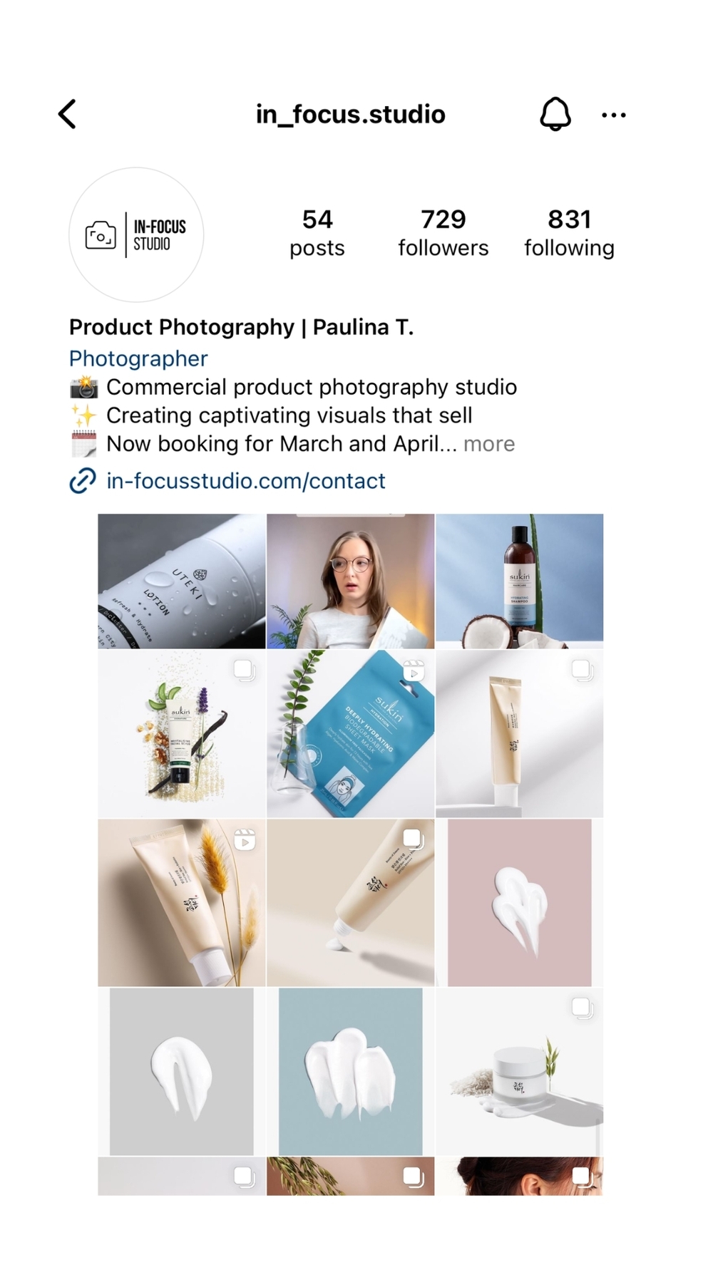 Profil al unui absolvent al cursului de fotografie comercială