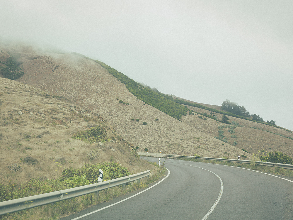 el hierro, roads