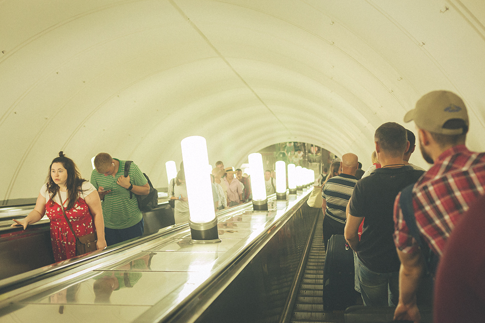 moscow subway, paveletskaya, metro