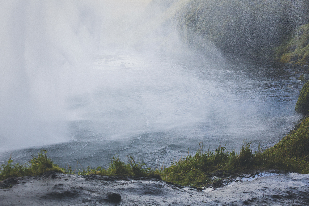 Seljalandsfoss, behind waterfall, underneath waterfall, soaked