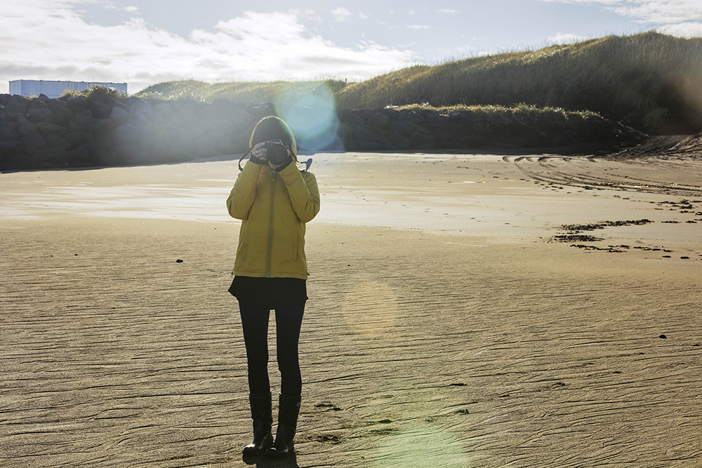 beach in iceland, sunny, cold, mia irina marennikova, photographer