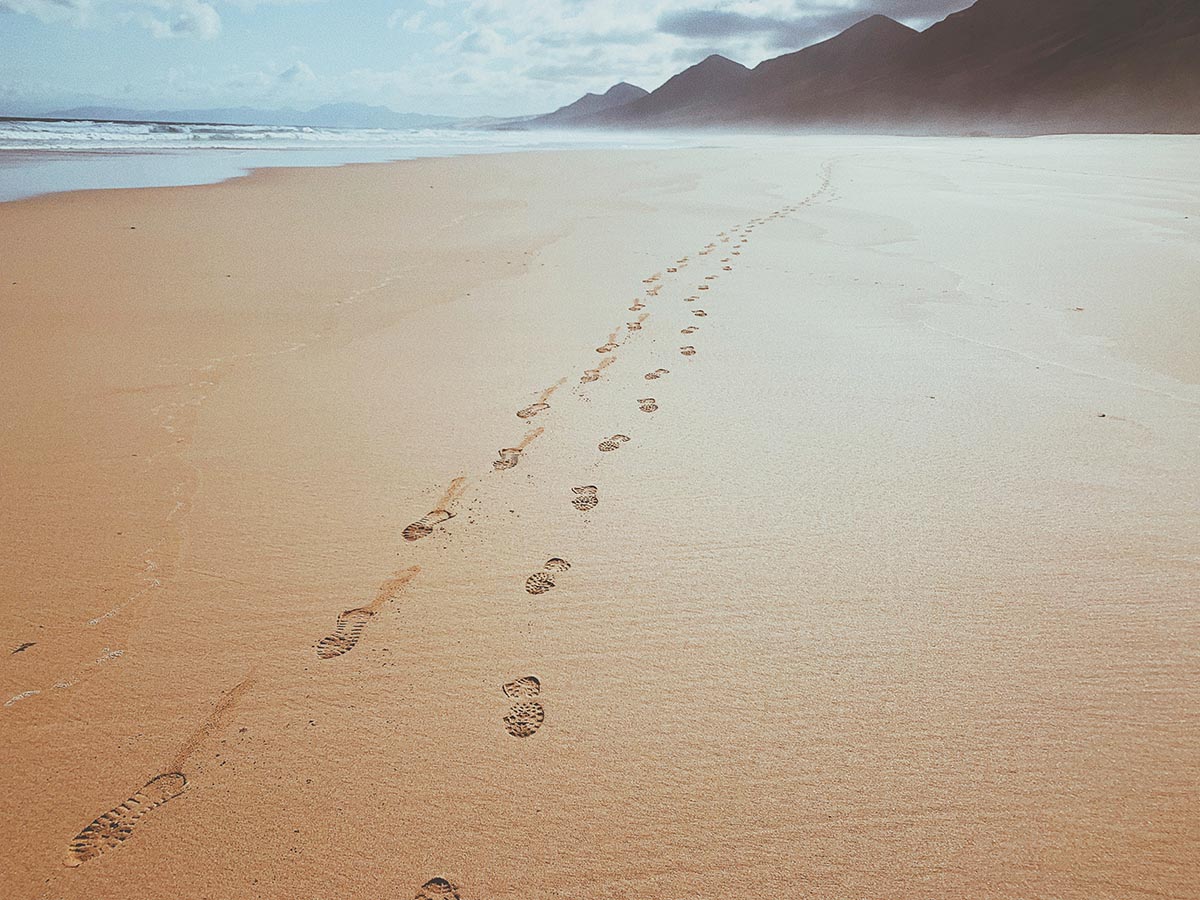 footsteps, beach