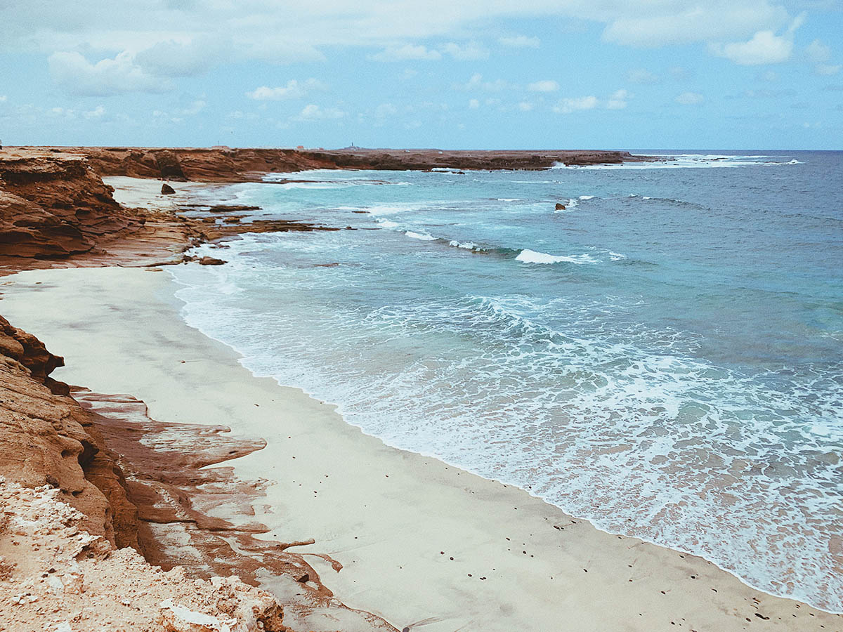 white sand beach, fuerteventura, turquoise water