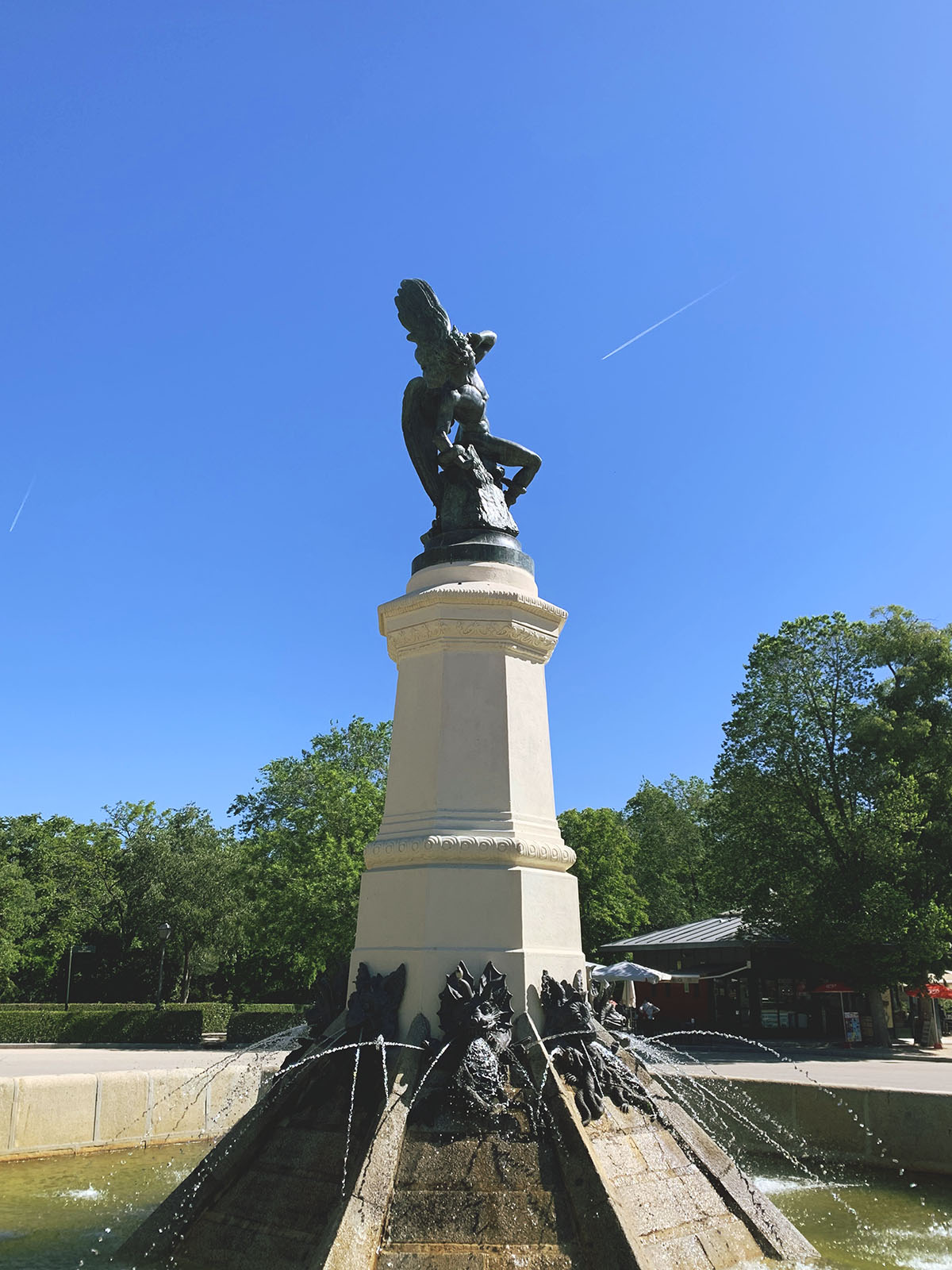 fallen angel statue, retiro, madrid