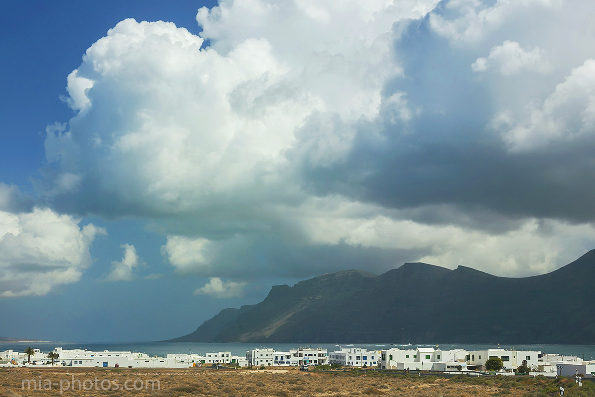 famara, dramatic clouds