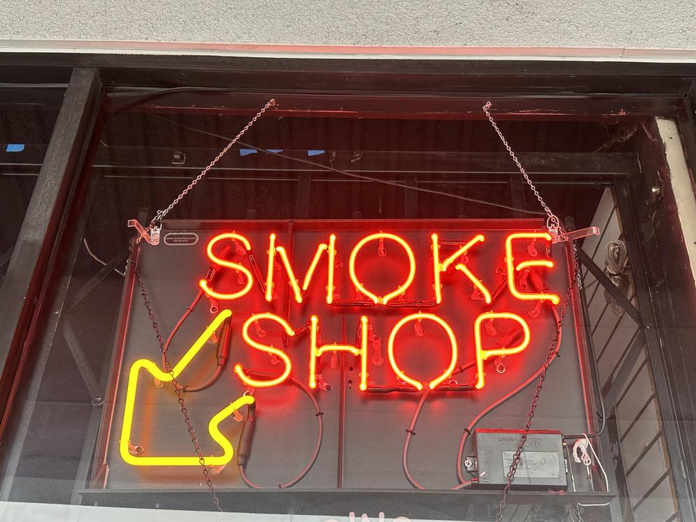 The Ultimate Guide to Finding the Best Smoke Shop Online