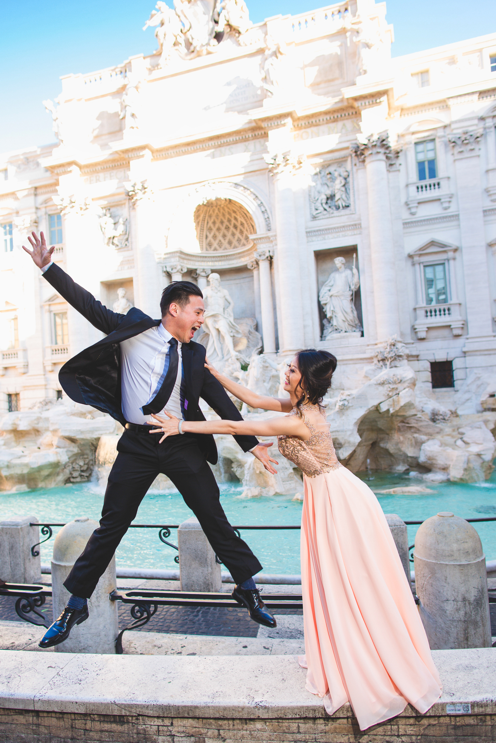 Amazing couple from Chicago, USA, Kevin and Margaret in front of the Trevi fountain. Wedding, vacation, family, engagement, love story and individual photoshoots in Rome and Italy by photographer Dmitry Agishev | фотосессии, лов стори, свадьбы - фотограф в Риме Дмитрий Агишев