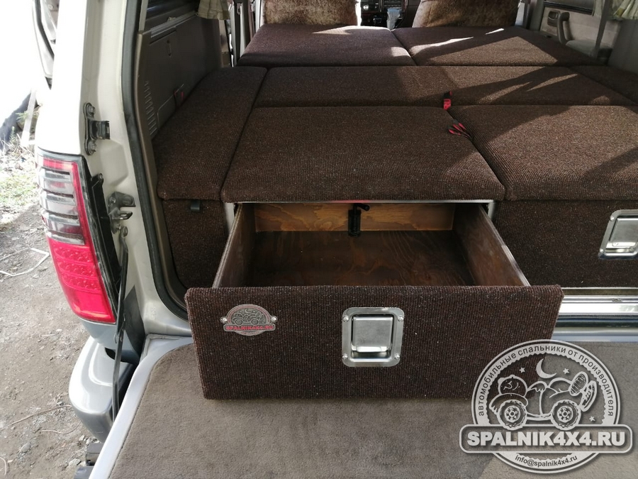 Toyota Land Cruiser 💯 с установленным автоспальником стандартной комплектации